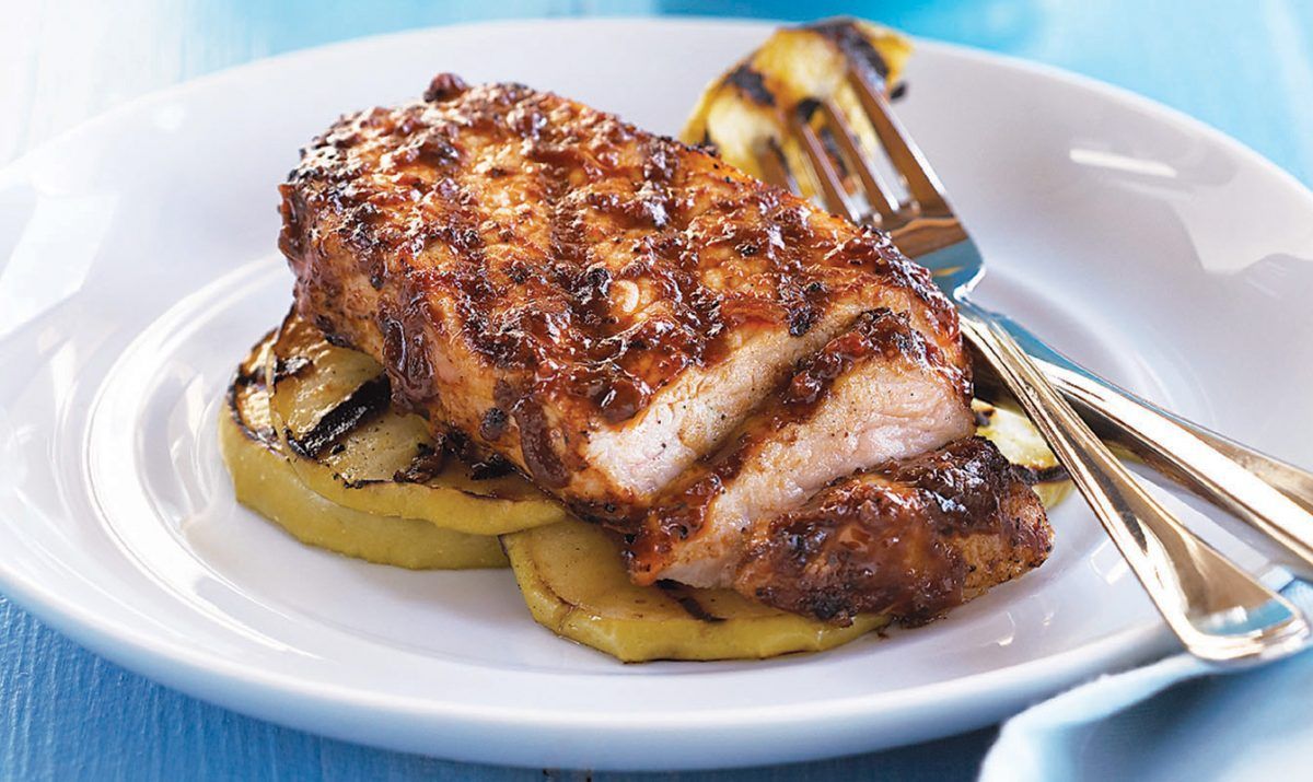 Grilled Pork Chops with Apples